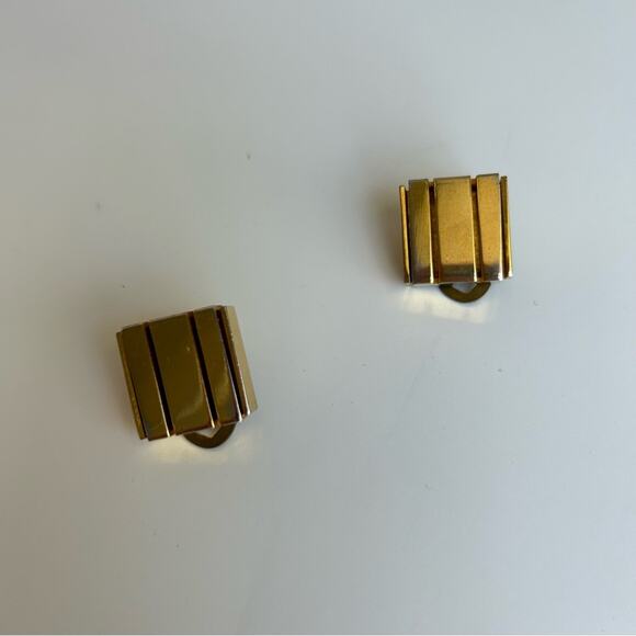 Vintage 90s Clip on Art Deco Gold Square Earrings Premium Costume Jewelry Glam - Picture 1 of 4
